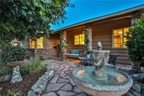 1192 Briarcroft Rd, Claremont, CA 91711