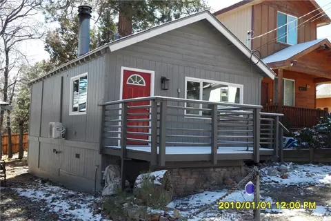 Exterior - 871 Maple, Sugarloaf, CA 92386 photo 1 of 5