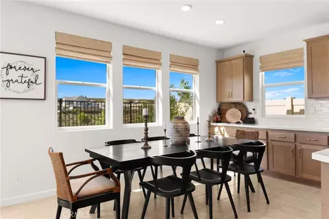 Dining - 32259 Hillstone St, Temecula, CA 92591 photo 2 of 2
