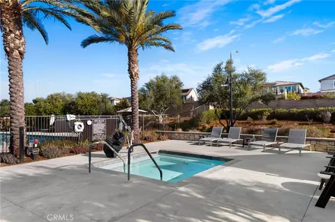 Exterior - 32259 Hillstone St, Temecula, CA 92591 photo 12 of 17