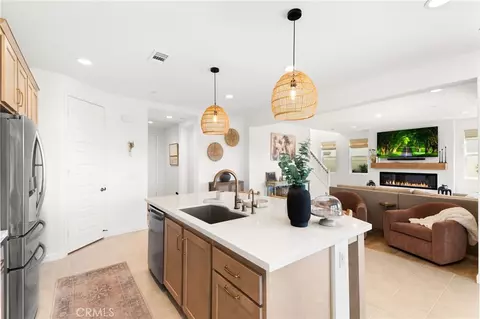 Kitchen - 32259 Hillstone St, Temecula, CA 92591 photo 6 of 6