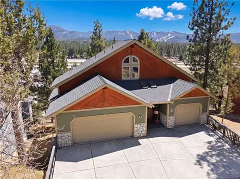 Exterior - 996 Feather Mtn, Big Bear City, CA 92314 photo 3 of 4