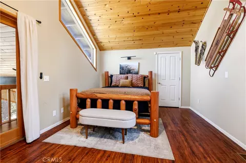 Bedroom - 996 Feather Mtn, Big Bear City, CA 92314 photo 5 of 7