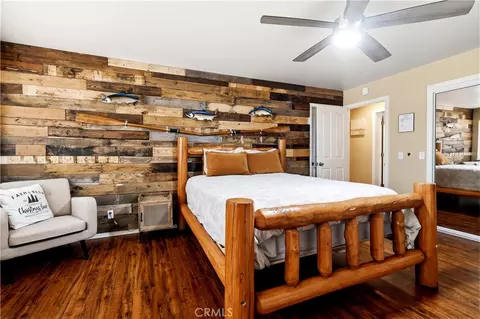 Bedroom - 996 Feather Mtn, Big Bear City, CA 92314 photo 6 of 7