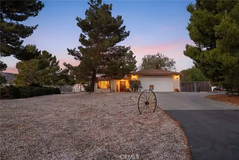 9554 Sunrise Ct, Phelan, CA 92371