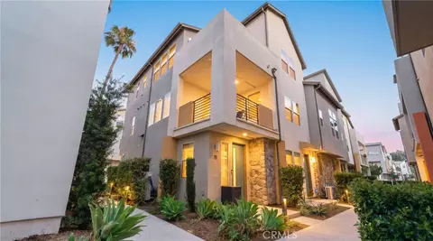 275 Pin Ln, Covina, CA 91722