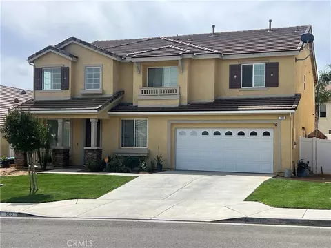 563 Victorian Hill Dr, Perris, CA 92570