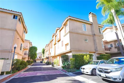 14053 Lemoli, Hawthorne, CA 90250