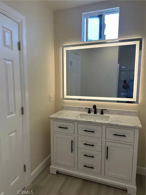 Bath - 1218 Edith Ave #E, Alhambra, CA 91803 photo 2 of 5