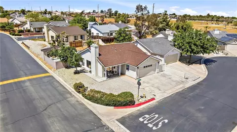 9154 Cherrywood Ln, Hesperia, CA 92344