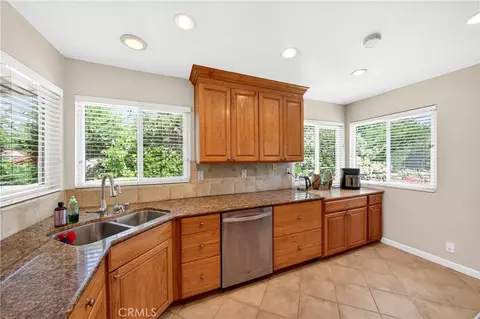 14 Rainbow Rdg, Phillips Ranch, CA 91766 photo 13