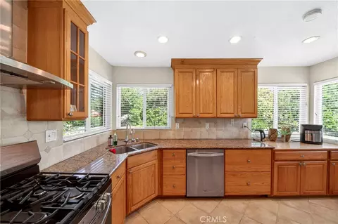 14 Rainbow Rdg, Phillips Ranch, CA 91766 photo 12
