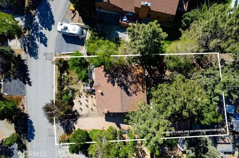 View/Area - 2285 Lausanne Dr, Wrightwood, CA 92397 photo 5 of 7
