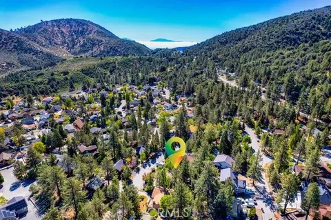 View/Area - 2285 Lausanne Dr, Wrightwood, CA 92397 photo 7 of 7