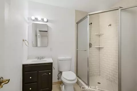 Bath - 2285 Lausanne Dr, Wrightwood, CA 92397 photo 1 of 2