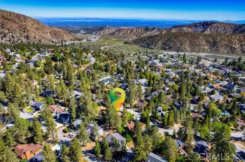 View/Area - 2285 Lausanne Dr, Wrightwood, CA 92397 photo 1 of 7