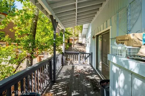 Exterior - 2285 Lausanne Dr, Wrightwood, CA 92397 photo 3 of 6