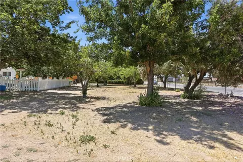 Exterior - 8585 Hickory, Hesperia, CA 92345 photo 15 of 16