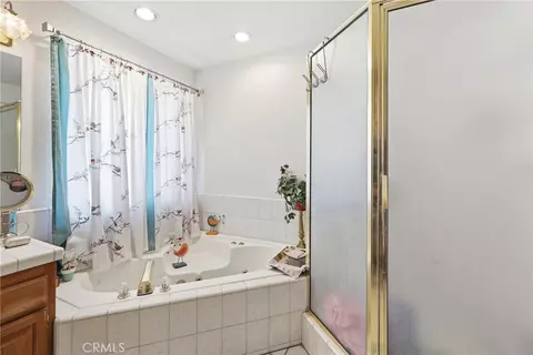 Bath - 8585 Hickory, Hesperia, CA 92345 photo 3 of 3