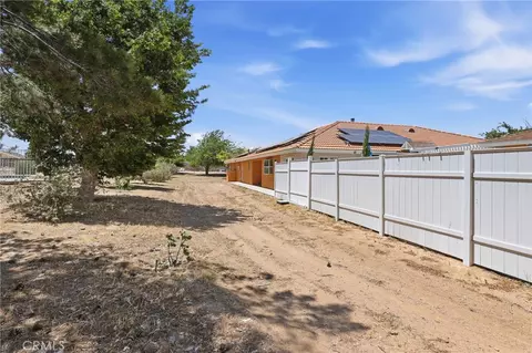 Exterior - 8585 Hickory, Hesperia, CA 92345 photo 9 of 16