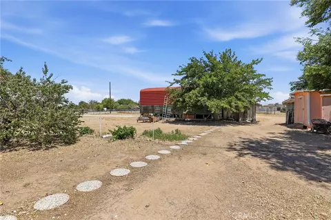 Exterior - 8585 Hickory, Hesperia, CA 92345 photo 8 of 16