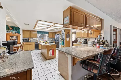 Kitchen - 8585 Hickory, Hesperia, CA 92345 photo 1 of 3