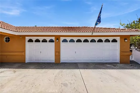 Exterior - 8585 Hickory, Hesperia, CA 92345 photo 4 of 16