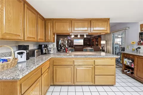 Kitchen - 8585 Hickory, Hesperia, CA 92345 photo 3 of 3