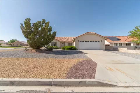 14744 Crofton Ln, Helendale, CA 92342