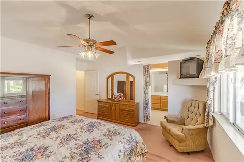 Bedroom - 14744 Crofton Ln, Helendale, CA 92342 photo 10 of 12