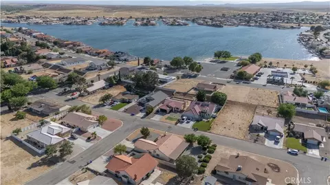 14744 Crofton Ln, Helendale, CA 92342