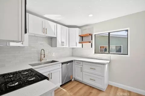 Kitchen - 925 E Appleton, Long Beach, CA 90802 photo 3 of 4