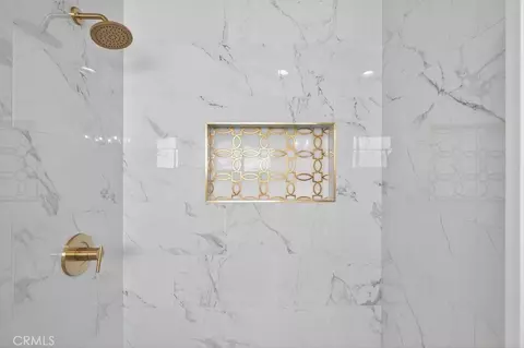 Bath - 925 E Appleton, Long Beach, CA 90802 photo 2 of 2