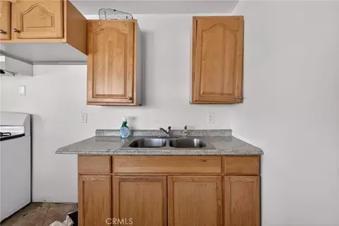 Kitchen - 81 Panorama, Thermal, CA 92274 photo 1 of 1