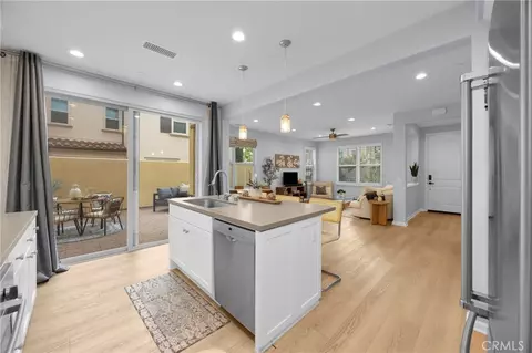 Kitchen - 188 Excursion, Irvine, CA 92618 photo 2 of 7