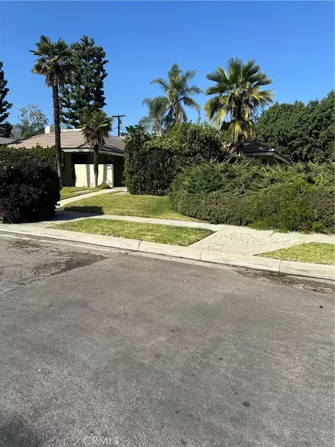 Exterior - 1669 N San Antonio, Upland, CA 91784 photo 2 of 10