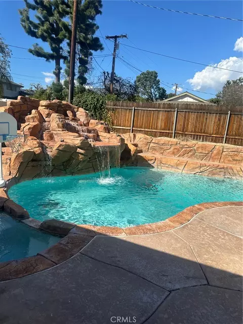 Exterior - 1669 N San Antonio, Upland, CA 91784 photo 4 of 10