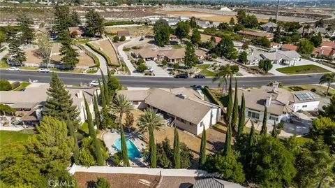 View/Area - 2421 Cliff Rd, Upland, CA 91784 photo 4 of 8