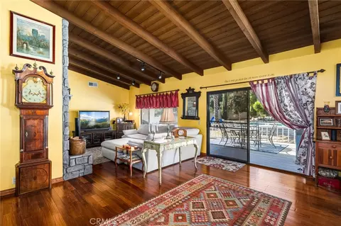 Living - 2421 Cliff Rd, Upland, CA 91784 photo 1 of 3