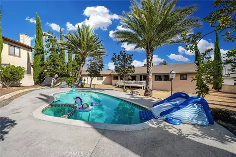 Exterior - 2421 Cliff Rd, Upland, CA 91784 photo 6 of 13