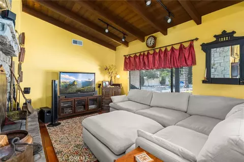 Living - 2421 Cliff Rd, Upland, CA 91784 photo 2 of 3