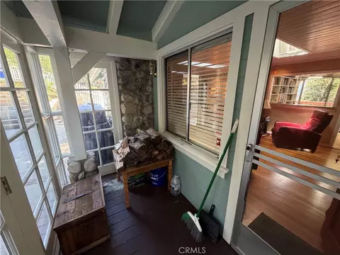 Exterior - 1076 Calanda, Crestline, CA 92325 photo 22 of 36