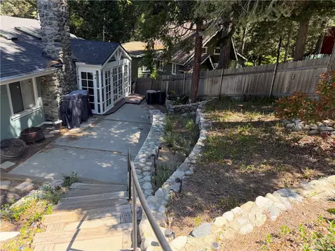 Exterior - 1076 Calanda, Crestline, CA 92325 photo 14 of 36