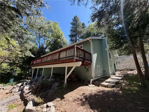 Exterior - 1076 Calanda, Crestline, CA 92325 photo 29 of 36
