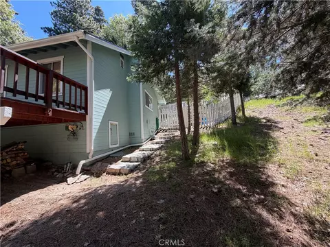 Exterior - 1076 Calanda, Crestline, CA 92325 photo 30 of 36