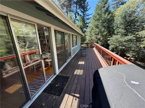 Exterior - 1076 Calanda, Crestline, CA 92325 photo 18 of 36