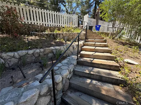 Exterior - 1076 Calanda, Crestline, CA 92325 photo 33 of 36