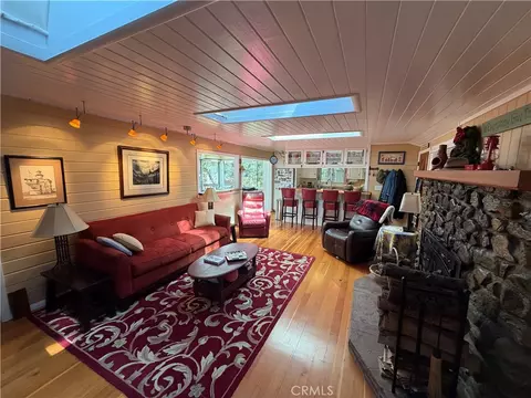 Living - 1076 Calanda, Crestline, CA 92325 photo 5 of 6