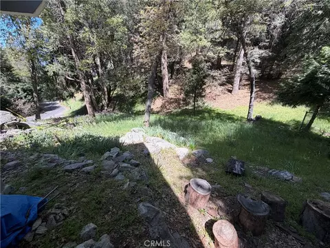 Exterior - 1076 Calanda, Crestline, CA 92325 photo 26 of 36