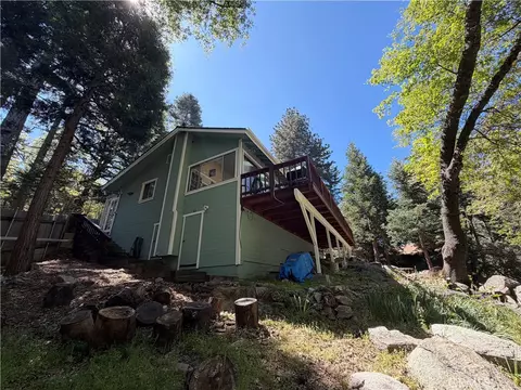 Exterior - 1076 Calanda, Crestline, CA 92325 photo 27 of 36
